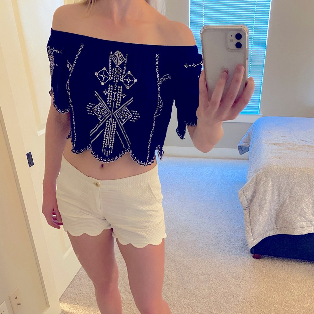 Navy blue Aztec pattern crop top blouse